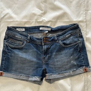 Vigoss Studio The New York Short Double-Button Low-Rise Distressed Denim Shorts